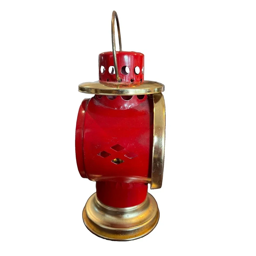 Vintage Oil Lamp Carriage Red Brass Metal Mirror Glass (C6)